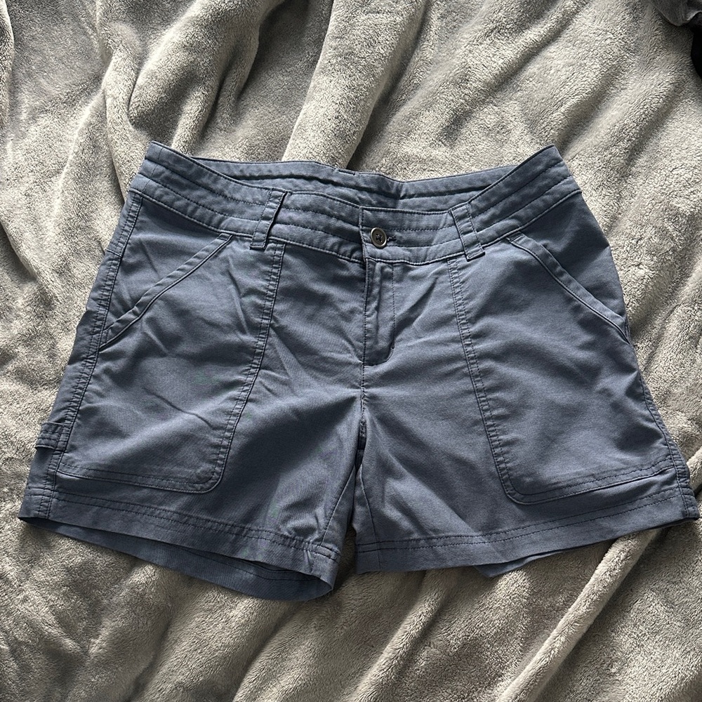 Columbia Women's Slate Blue Cargo Shorts